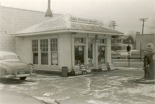 on_West_Warren_in_Dearborn_from_dan_ostwick.jpg